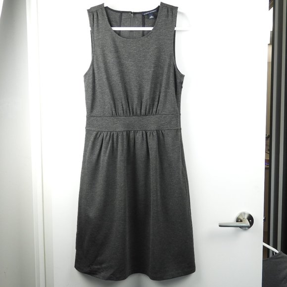 Banana Republic Workwear Dress in a size 6 - Picture 3 of 7